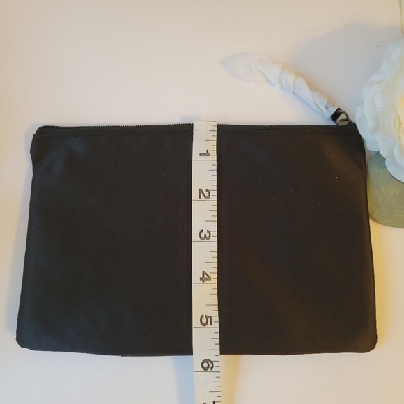 NWT, Victoria's Secret Limited Edition 3pcs Forever Angel travel case - Picture 13 of 15